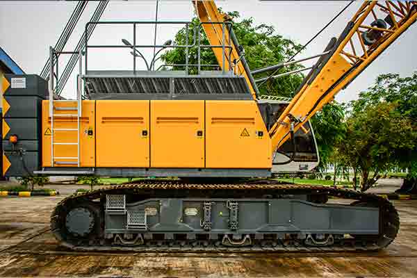 crane operator training for construction industry.